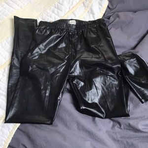 Leather leggings